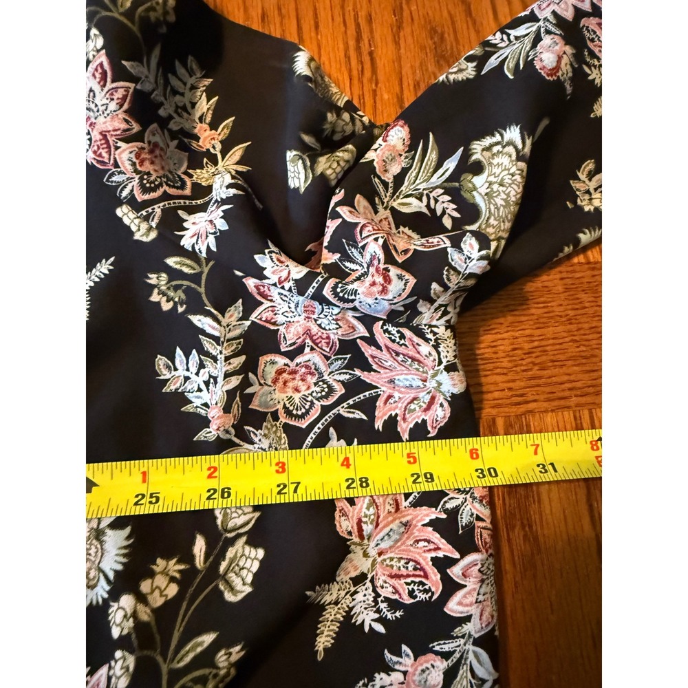 Terra & Sky Womens 3X Black Soot Floral Roll Tab Sleeve V-Neck Blouse - Picture 10 of 11